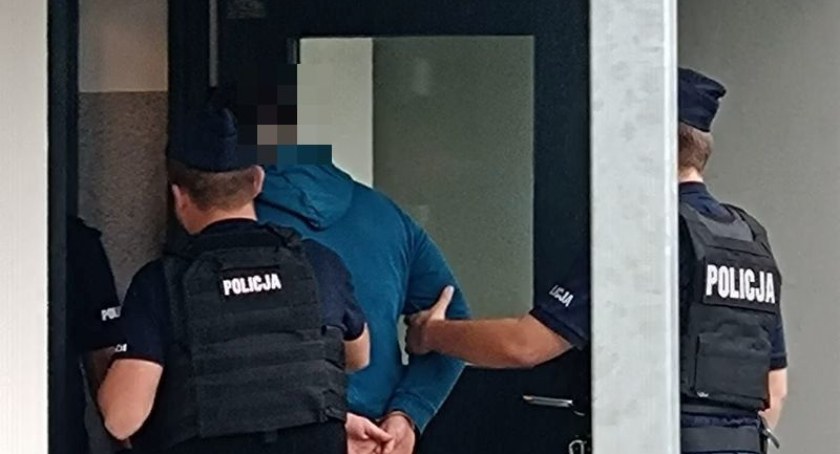  Nie chciał zapłacić taksówkarzowi za kurs. Był poszukiwany 5 listami gończymi