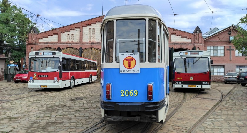 Dzień Otwarty Zajezdni Popowice. Zobacz wiekowe tramwaje i autobusy i przejedź się nimi!