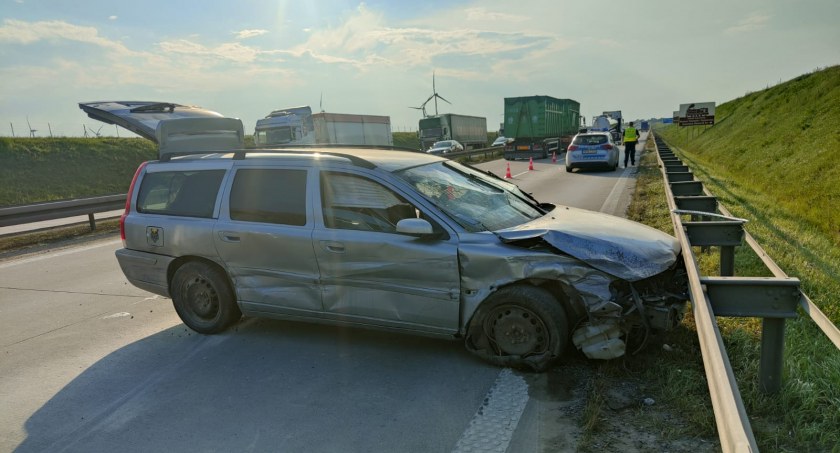 Pijany kierowca chciał ścigać się z ciężarówką. Uwaga na utrudnienia w poruszaniu się po A4 w kierunku Legnicy