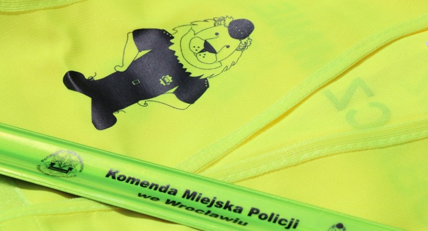 Noś odblaski! Daj się zobaczyć! Nie daj się zabić!