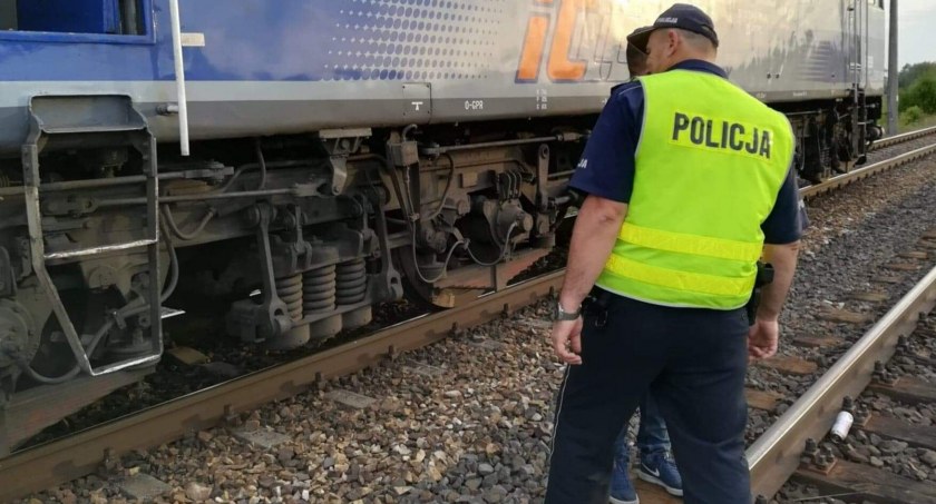 Śmierć na torach. Odwołane pociągi pomiędzy Jelenią Górą i Wrocławiem.