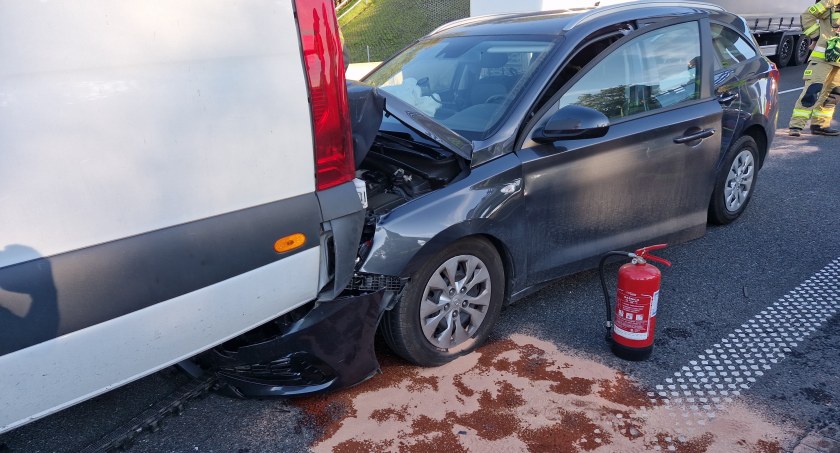 Klasyczne najechanie na tył powodem utrudnień na A4 w kierunku Wrocławia