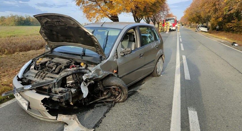 Oślepiło ją słońce, spowodowała kolizję. Groźne zdarzenie na trasie Świdnica-Wilczków