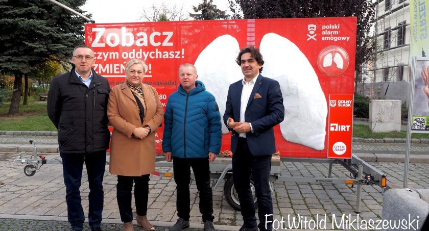 Mobilne płuca zbadają jakość powietrza w centrum Strzelina