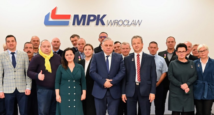 Pracownicy MPK wyróżnieni medalami Prezydenta RP i Ministra Infrastruktury