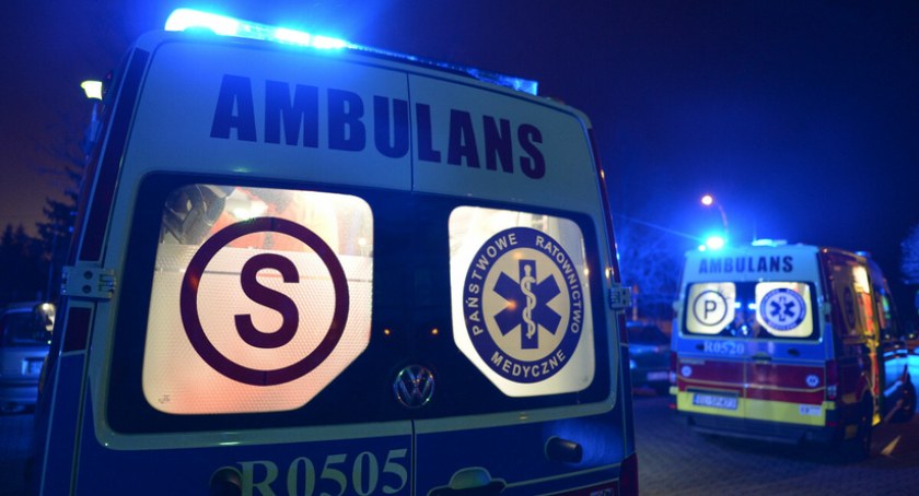 Tragedia na Dolnym Śląsku. Nie żyje 2-letnie dziecko, jego matka została przetransportowana do szpitala