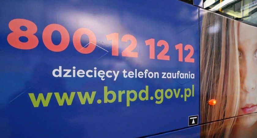 Tramwaj MPK Wrocław i 40 tys. telefonów od dzieci z problemami