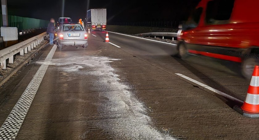 Kolizja 3 aut osobowych na A4.. Wieczorne utrudnienia na autostradzie w kierunku Wrocławia