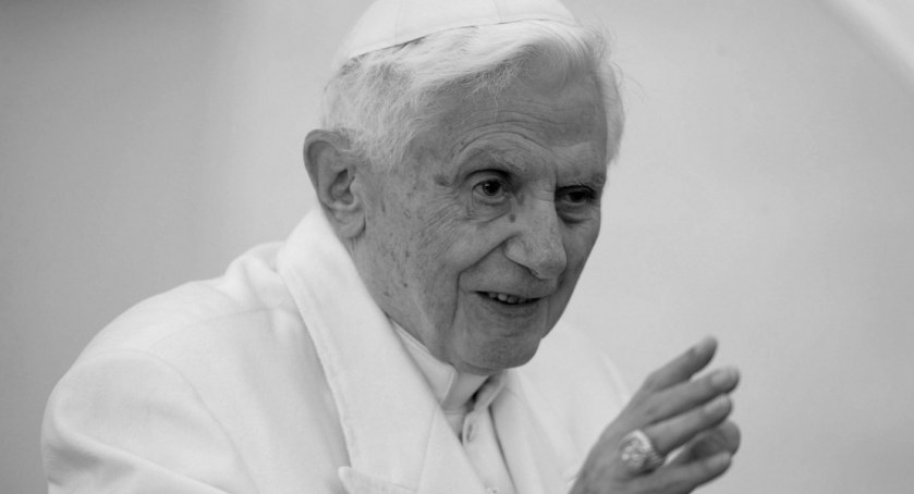 Benedykt XVI nie żyje. Emerytowany papież miał 95 lat