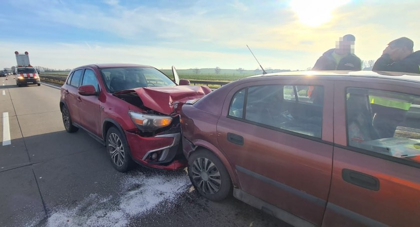 Ogromne utrudnienia na A4 w kierunku Zgorzelca. Pięć kolizji i 12 uszkodzonych pojazdów