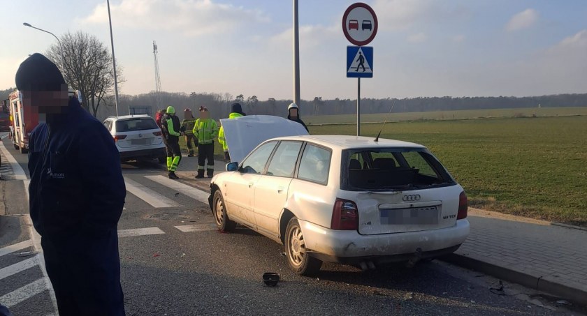 Groźna kolizja na DK94. Uwaga na utrudnienia na trasie Wrocław- Środa Śląska