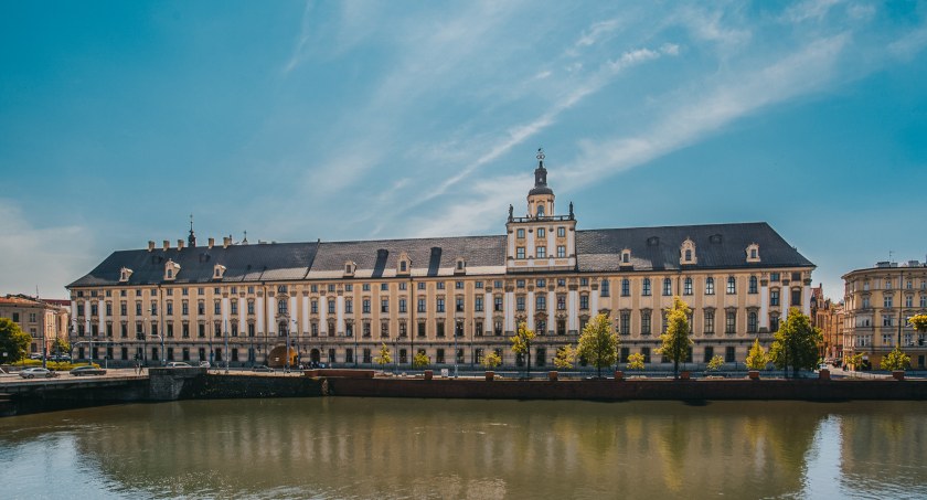 Znakomity wynik Uniwersytetu Wrocławskiego w QS World University Rankings by Subject 2023