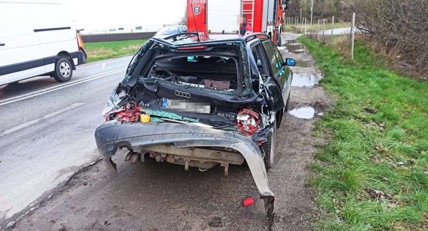 Groźny wypadek w gminie Żórawina. Jedna osoba została przetransportowana do szpitala