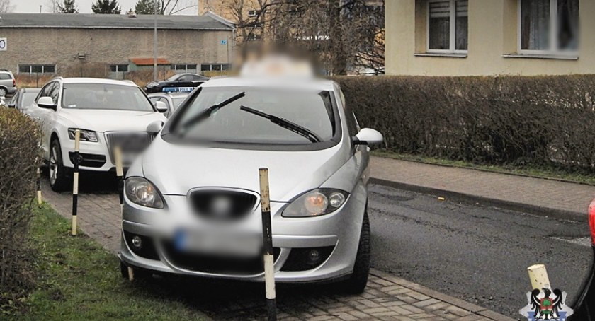 O dwóch takich co ukradli....taksówkę