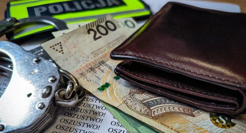 Policja po raz kolejny apeluje o ostrożność! 65-latka straciła 162 tysiące złotych