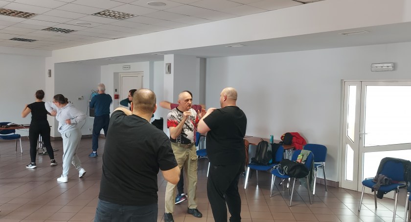 MPK Wrocław rozpoczęło szkolenia z samoobrony dla kierowców i motorniczych