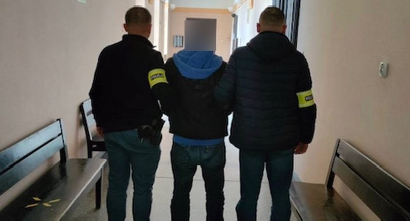  Schował narkotyki w zamrażarce i pod łóżkiem. Nie udało mu się przechytrzyć policjantów