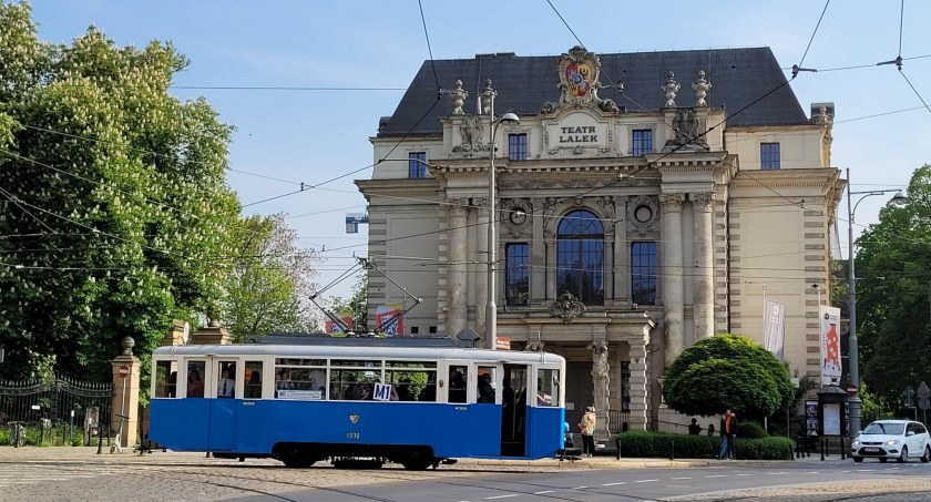 Ruszają Wrocławskie Linie Turystyczne zabytkowymi pojazdami