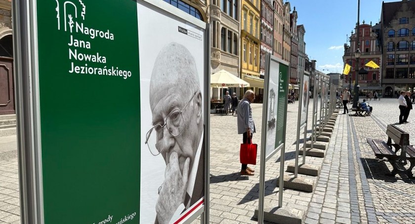 Otwarcie wystawy poświęconej laureatom Nagrody Jana Nowaka-Jeziorańskiego