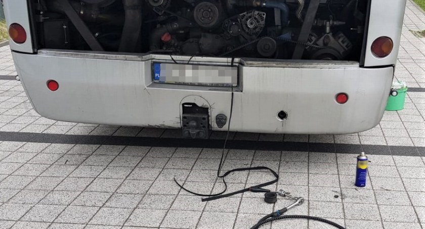 Sprawdź swój autobus przed wyjazdem na szkolną wycieczkę