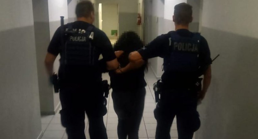 Złodziejska para ukryła się przed policjantami w pszenicy. Tłumaczyli się, że są na randce