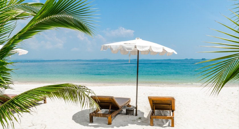 Tajlandia – poznaj malownicze plaże i tajemnicze posągi wyspy Koh Samet
