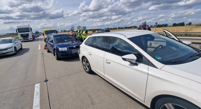 Kolizja z udziałem pięciu pojazdów osobowych na A4 w kierunku Wrocławia