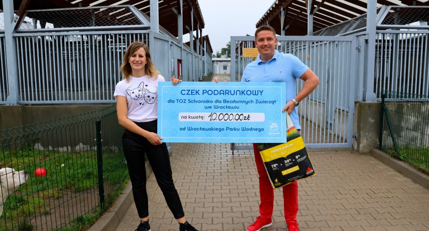 Adoptuj zwierzaka, Aquapark Wrocław wspiera TOZ