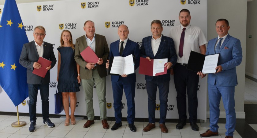Umowy na budowę Dolnośląskich Rowerowych Parków Umiejętności podpisane
