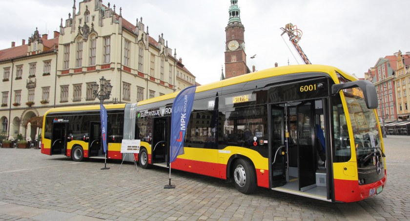 Pierwszy autobus elektryczny już we Wrocławiu! MPK prezentuje nowy pojazd