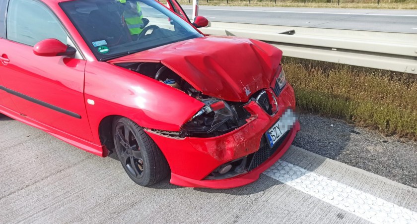 Autostrada A4. Kolizja trzech pojazdów osobowych na końcu zatoru przed węzłem Pietrzykowice
