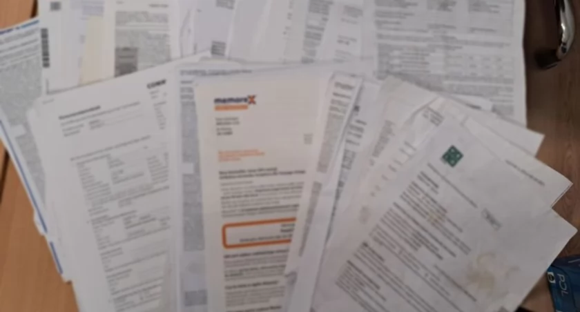 Wyłudził sprzęt elektroniczny na kwotę około 50 tysięcy złotych, posługując się danymi innych osób. 25-latek z Legnicy zatrzymany przez dolnośląskich policjantów