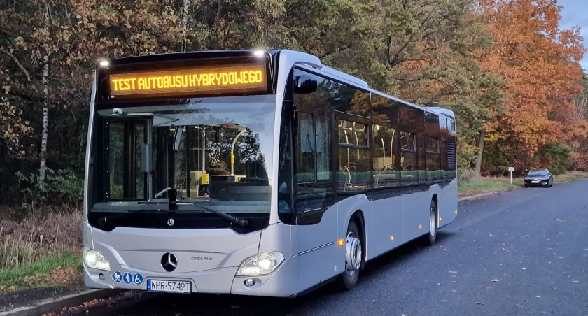 Wrocław i Długołęka wspólnie testują hybrydowy autobus