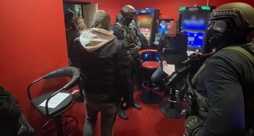 Nielegalne salony gier hazardowych zlikwidowane przez oleśnickich policjantów