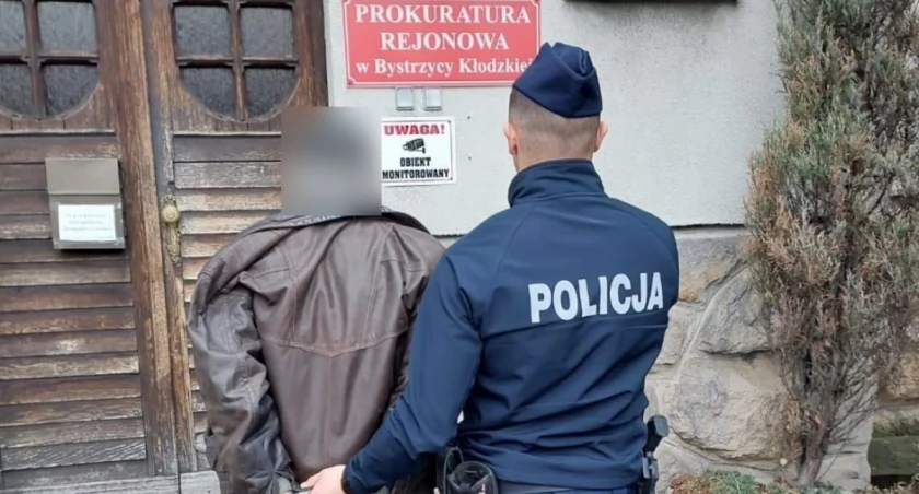 Pobił, skrępował, okradł i zostawił. Został zatrzymany i tymczasowo aresztowany