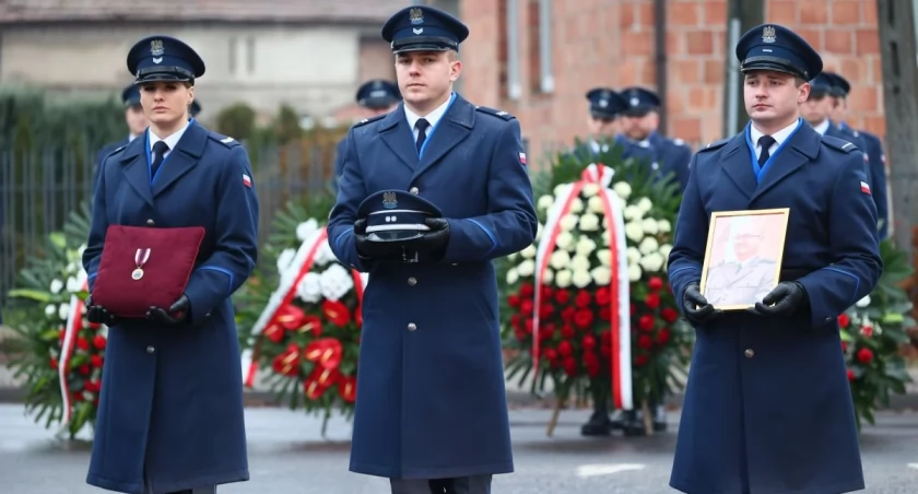 Ostatnie pożegnanie podkomisarza Daniela Łuczyńskiego i podkomisarza Ireneusza Michalaka