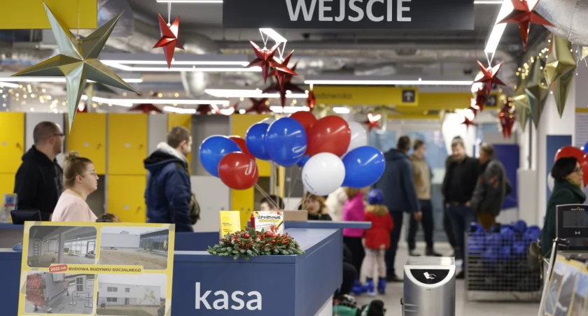 Nowe lodowisko przy ul. Sukielickiej w Parku Tysiąclecia już gotowe