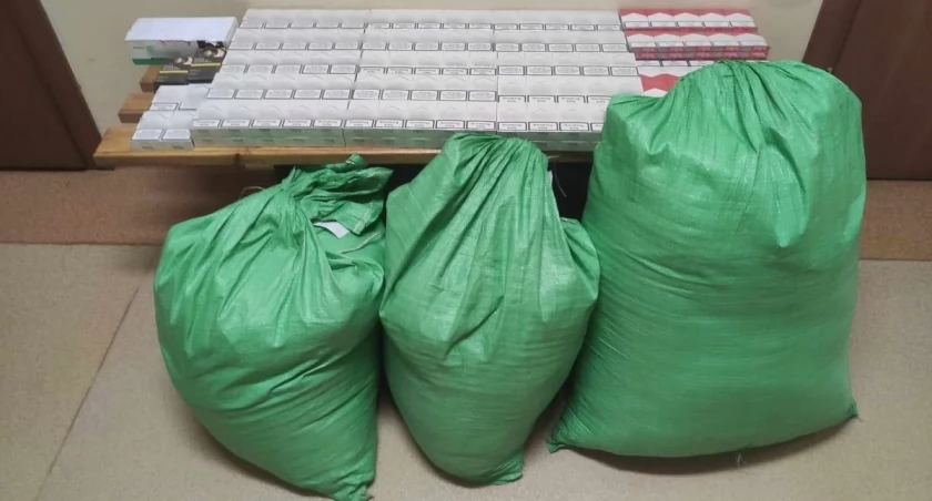 Policjanci zabezpieczyli 40 kilogramów tytoniu i 5 tysięcy papierosów bez znaków akcyzy