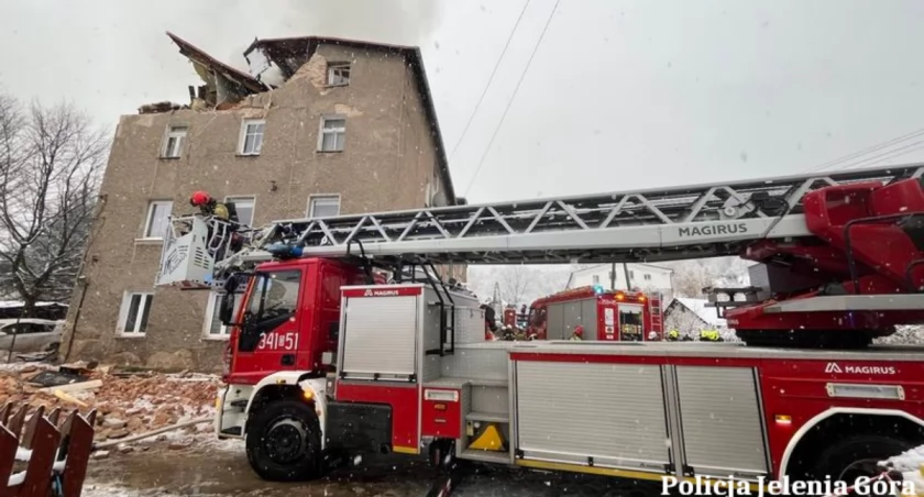 Policjanci z Karpacza zatrzymali mężczyznę, który doprowadził do wybuchu gazu. Miał blisko 3 promile alkoholu w organizmie