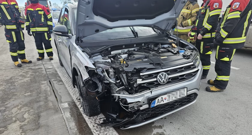 Typowe najechanie na tył na 114 kilometrze autostrady A4 w kierunku Zgorzelca