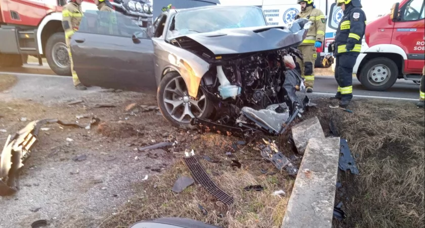 Poważny wypadek na DK35 w gminie Sobótka. Na miejscu lądował LPR