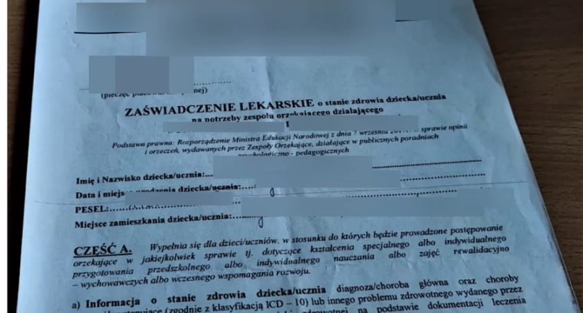 Świadomie przerobiła zaświadczenia lekarskie aby uzyskać orzeczenie o potrzebie kształcenia specjalnego małoletniego syna