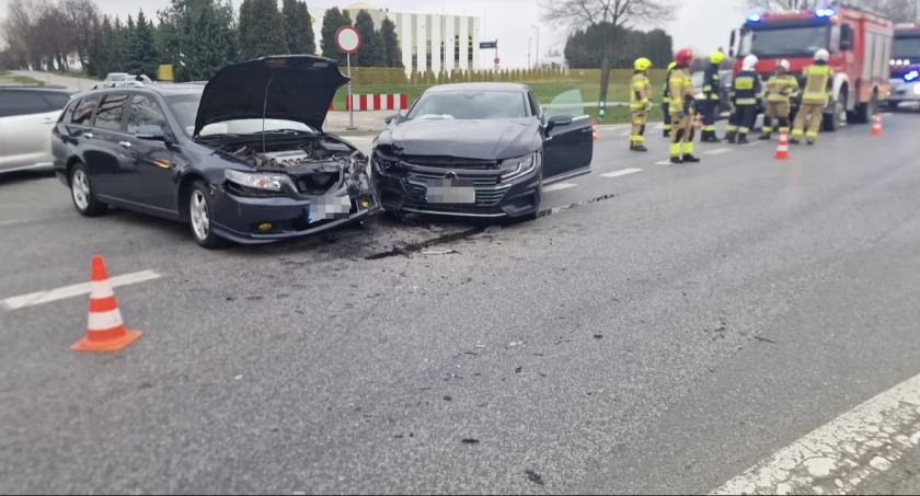Kolizja z udziałem dwóch pojazdów na DK8 w Kobierzycach