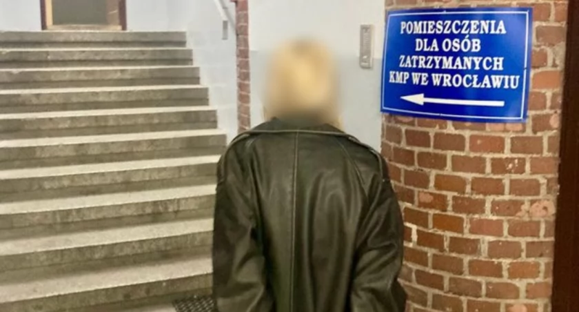 Policjanci z Rakowca zatrzymali parę, która posiadała znaczne ilości środków odurzających