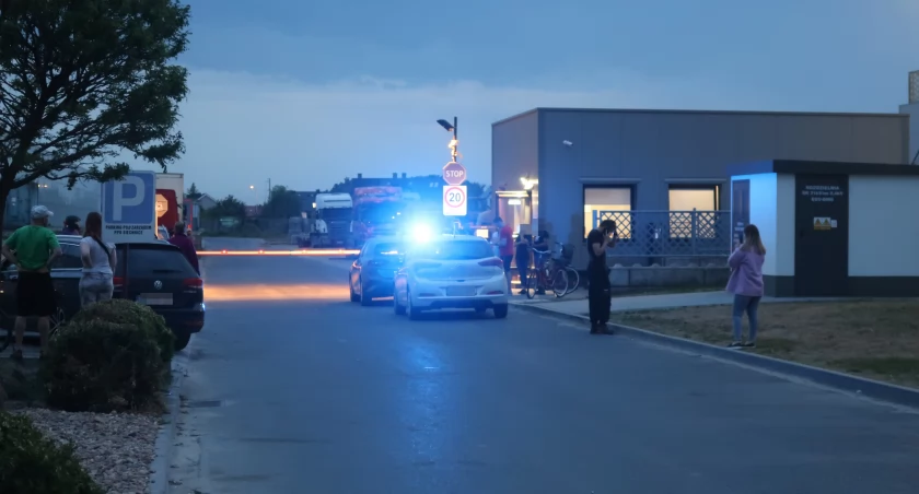 Policjanci z komisariatu w Siechnicach poszukują świadków znieważenie na tle narodowościowym
