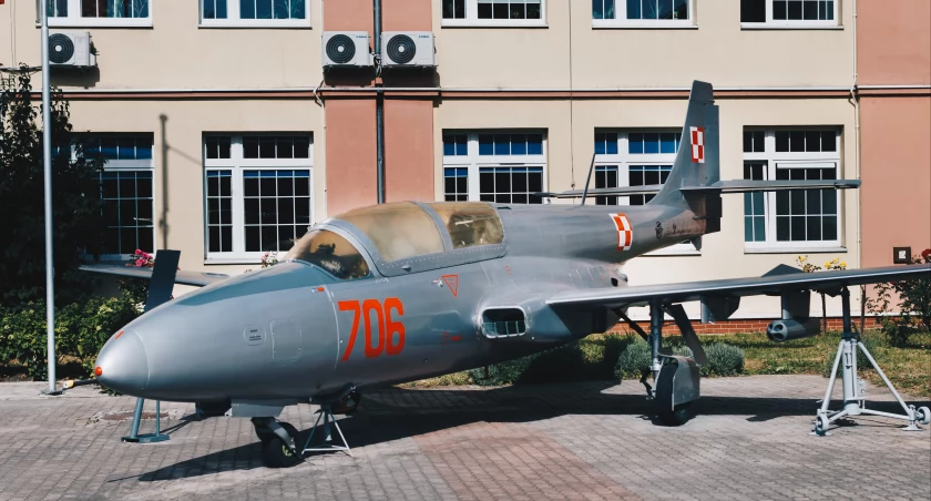 Odbudowa Legendarnego TS-11 ISKRA – współpraca Wrocławskiego Technikum Lotniczego i Collins Aerospace Wrocław