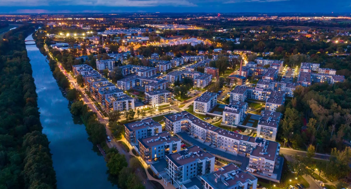 Archicom hucznie kończy wakacje i… największy projekt mieszkaniowy w swojej historii