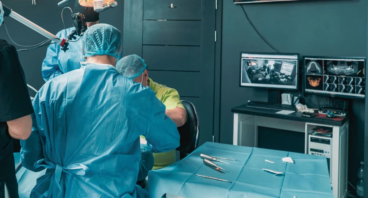 Co wybrać klinikę stomatologiczną czy gabinet stomatologiczny?