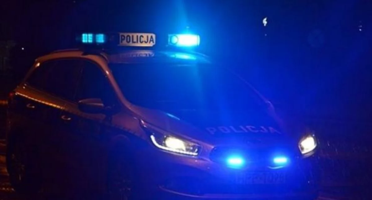Bosy, zdezorientowany 66-latek na środku ruchliwej S8. Szybka reakcja policji uratowała życie pacjenta jednej z wrocławskich placówek medycznych