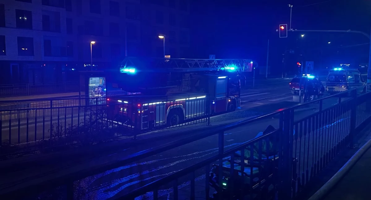 Tragiczny pożar w wieżowcu przy ulicy Grabiszyńskiej we Wrocławiu. Nie żyje jedna osoba